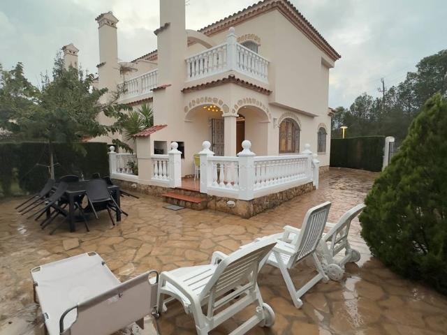 Chalet en alquiler en Mont-roig Del Camp