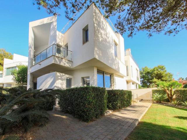 Villa en alquiler en Marbella, Urbanización Los Verdales