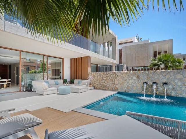 Villa en alquiler en Málaga, Urbanización Los Verdales