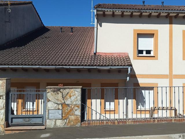 Casa en venta en Arenas De San Pedro, Ramacastañas