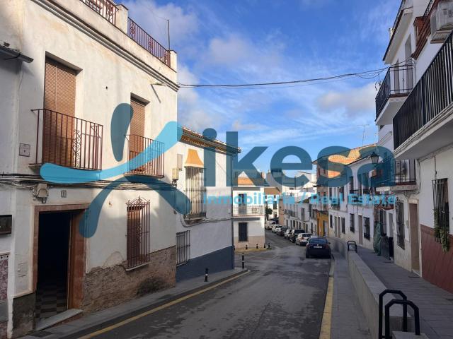 Casa en venta en Badolatosa, Andalucía