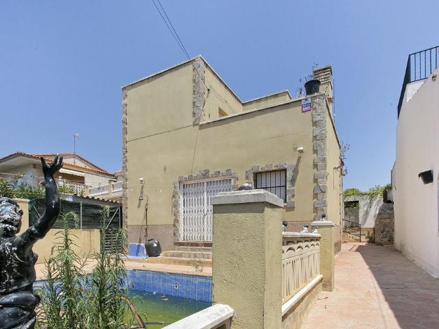 Chalet en venta en La Collada - Els Sis Camins, Vilanova i la Geltrú