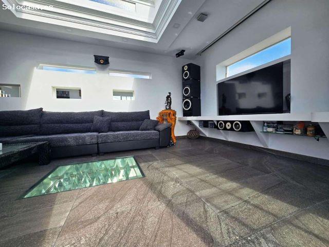 Casa en venta en Bormujos, Andalucía