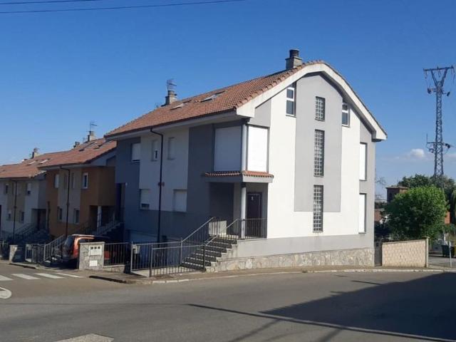 Casa en venta en Pobladura del Bernesga, Sariegos