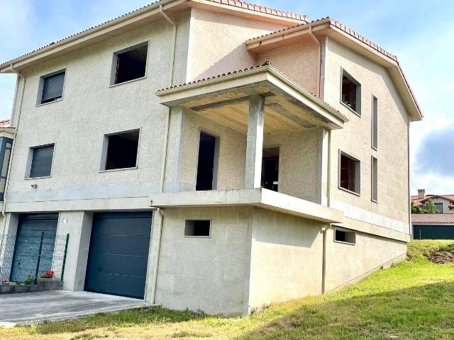 Chalet en venta en A Merca, Terra da Celanova