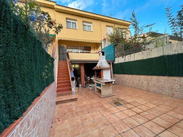 Chalet en venta en Abrera, Barcelona