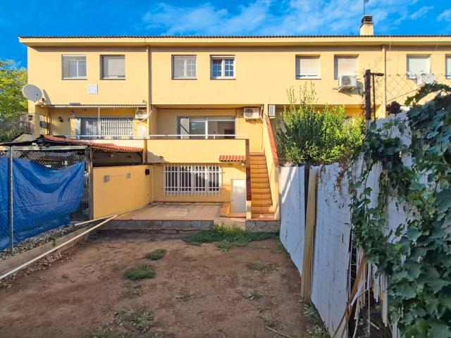 Chalet en venta en Abrera, Barcelona