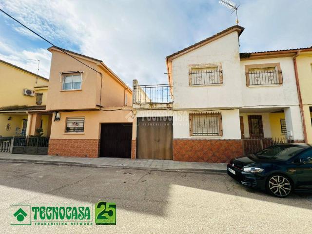 Villa en venta en Ajofrín