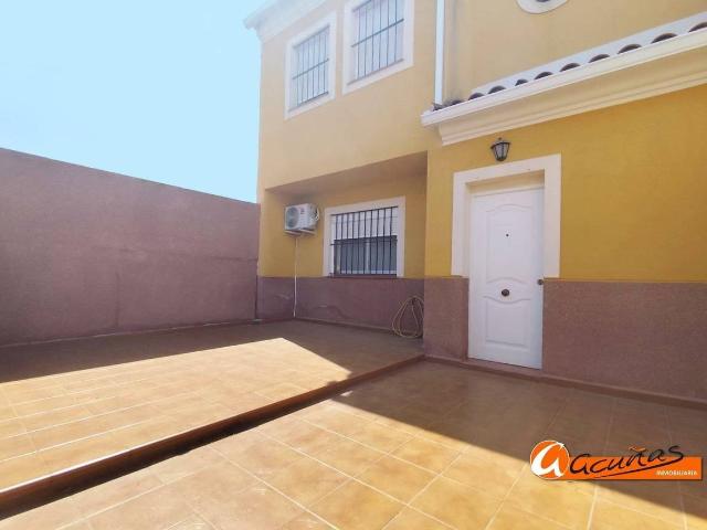 Villa en venta en Alameda