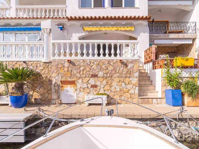 Chalet en venta en Castelló D'empúries, Girona