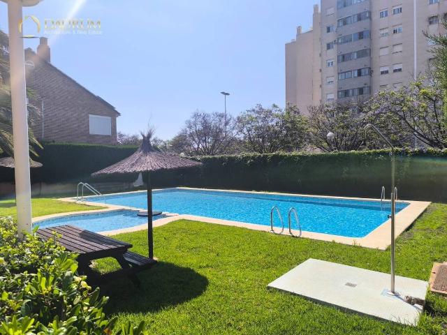 Chalet en venta en Casco Antiguo - Santa Cruz - Ayuntamiento, l'Alacantí