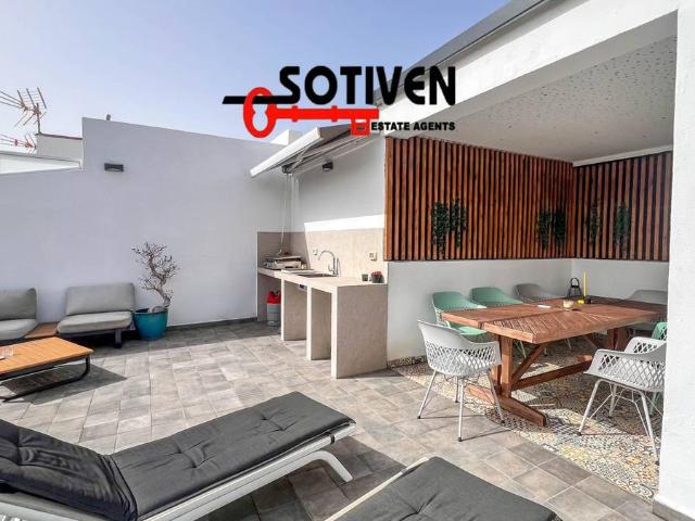 Chalet en venta en Guía de Isora, Canarias