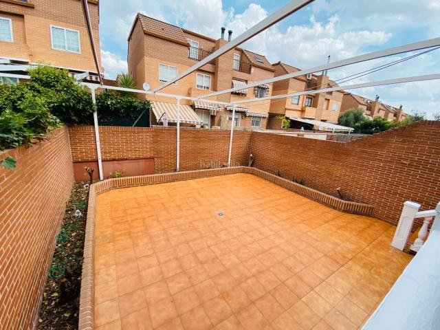 Chalet en venta en Distrito I, Alcalá De Henares
