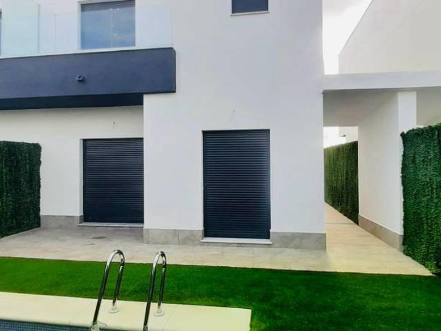 Chalet en venta en Alcalá Del Río, Andalucía