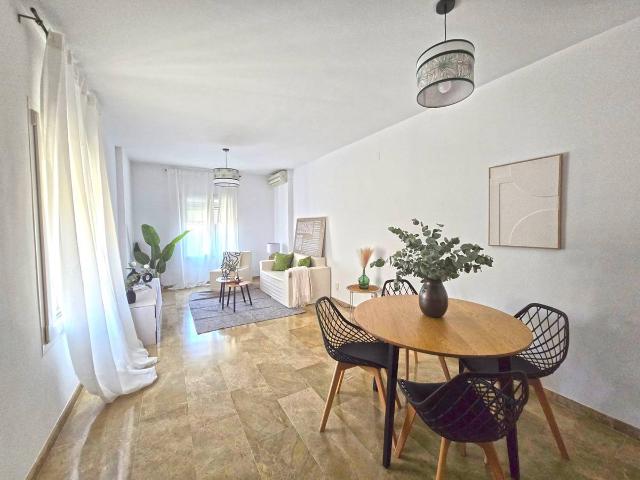 Chalet en venta en Alcalá Del Río, Andalucía