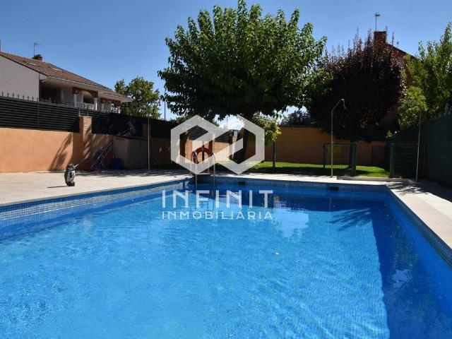 Chalet en venta en Distrito I, Alcalá De Henares