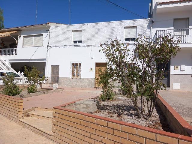 Chalet en venta en Alcaudete, Andalucía