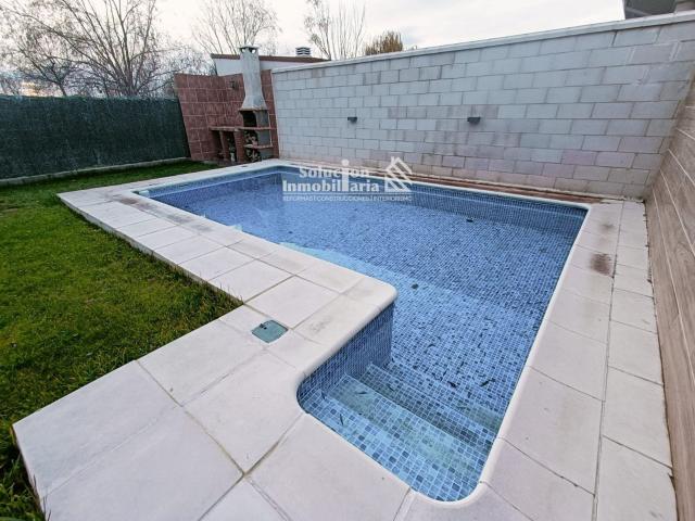 Villa en venta en Aldearrubia