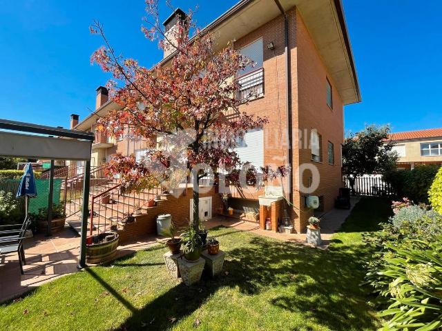Chalet en venta en Alesanco, La Rioja