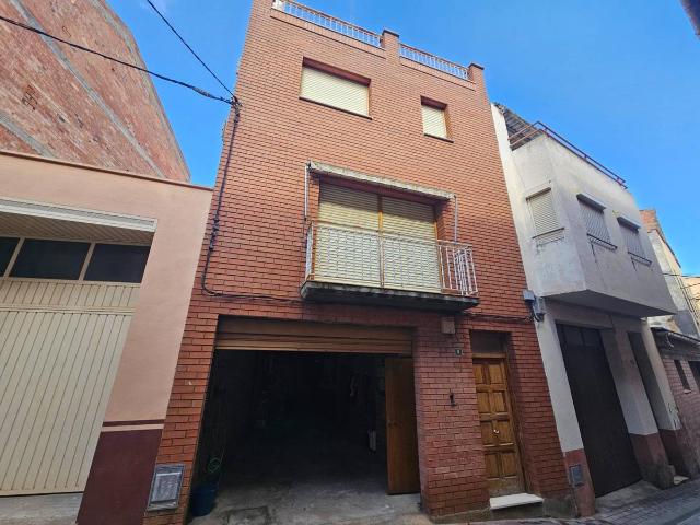 Chalet en venta en Alguaire, Lleida