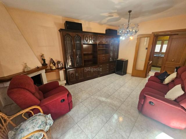 Chalet en venta en Alguaire, Lleida