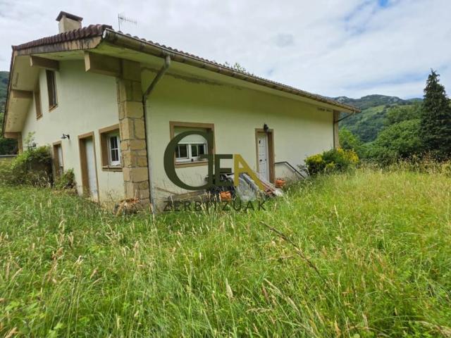 Chalet en venta en Alkiza, Guipúzcoa