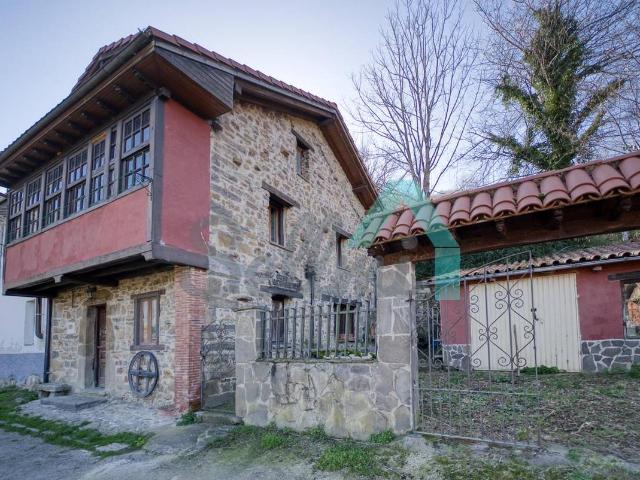 Chalet en venta en Aller, Asturias