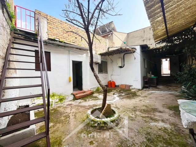 Chalet en venta en Almadén De La Plata, Andalucía