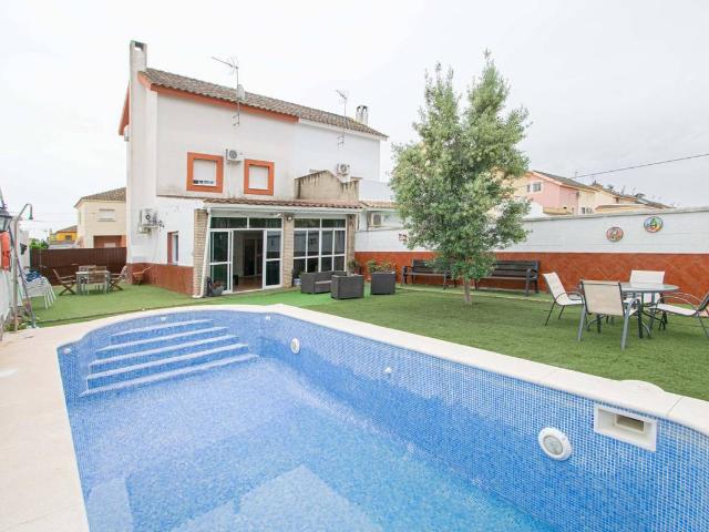 Chalet en venta en Almensilla, Andalucía