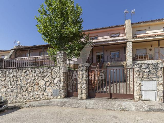 Chalet en venta en Alocén, Castilla-La Mancha