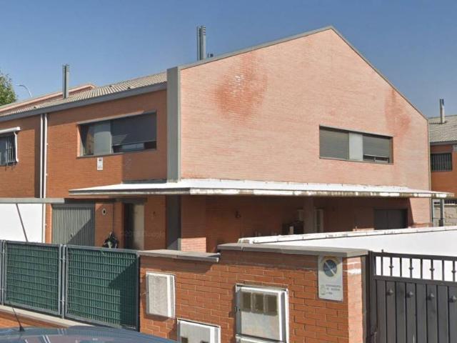 Casa en venta en Alovera, Guadalajara