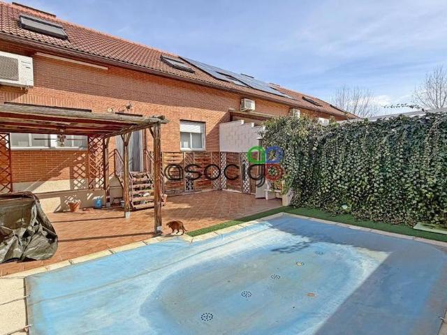 Chalet en venta en Alovera, Castilla-La Mancha