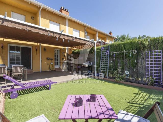 Chalet en venta en Alovera, Castilla-La Mancha