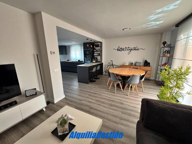 Chalet en venta en Alovera