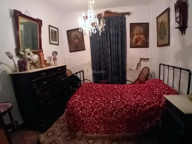 Villa en venta en Alozaina