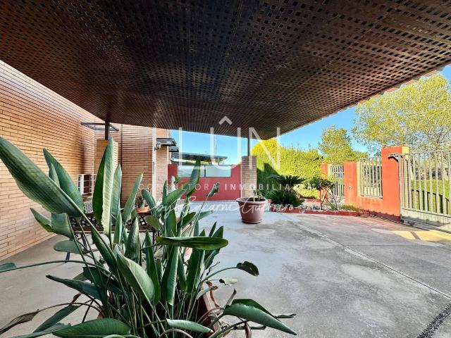 Villa en venta en Molina De Segura, Torrealta