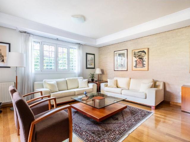 Chalet en venta en Cortes, Madrid