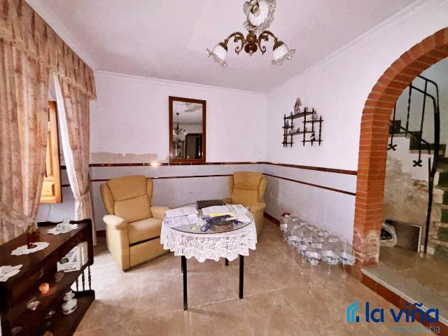 Villa en venta en Archidona
