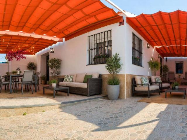 Chalet en venta en Dos Hermanas, Andalucía