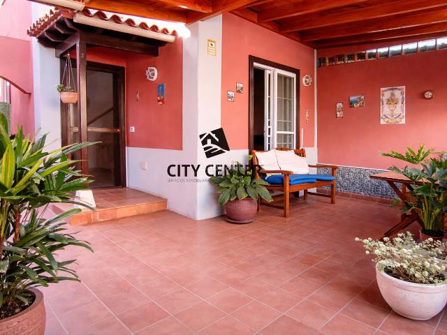 Chalet en venta en Las Casas, Arona