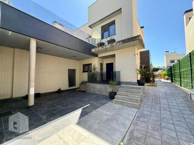 Chalet en venta en Arroyomolinos, Madrid