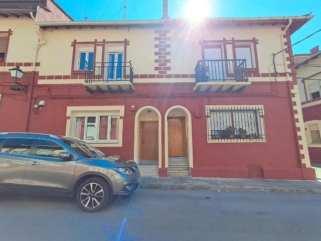 Villa en venta en Barakaldo, Landaburu