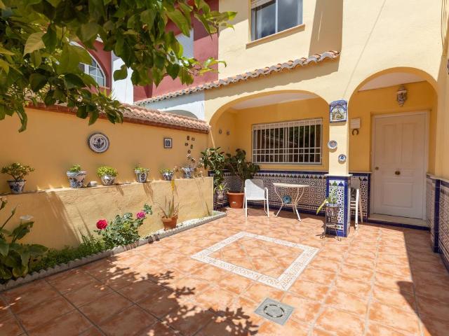 Chalet en venta en Santa Juliana, Comarca de la Vega de Granada