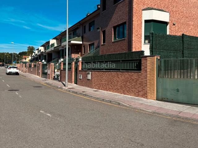 Villa en venta en Avilés, El Quirinal