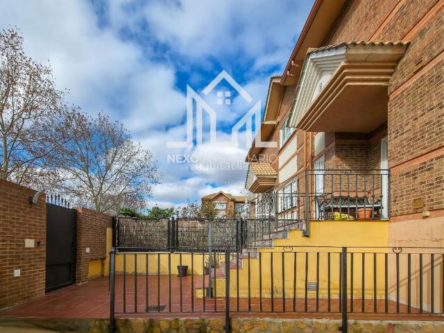Chalet en venta en Azuqueca De Henares, Castilla-La Mancha