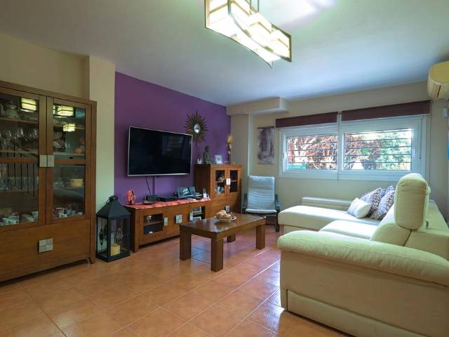 Villa en venta en Rincón De La Victoria