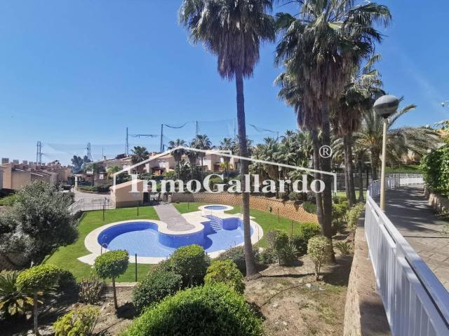 Villa en venta en Rincón De La Victoria