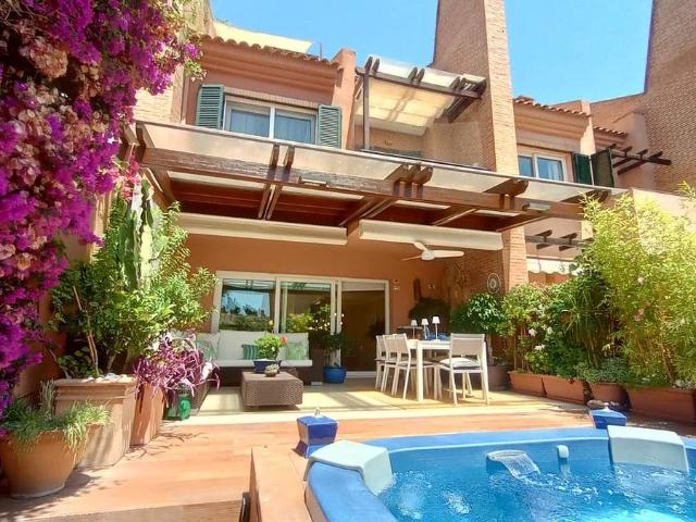 Villa en venta en Marbella, Casco antiguo