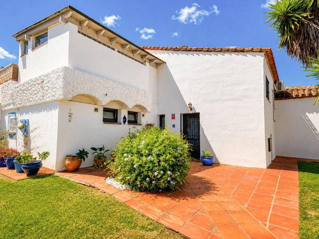 Chalet en venta en Barriada Islas Canarias, Costa del Sol Occidental