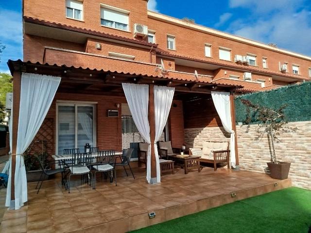 Villa en venta en Banyeres Del Penedès